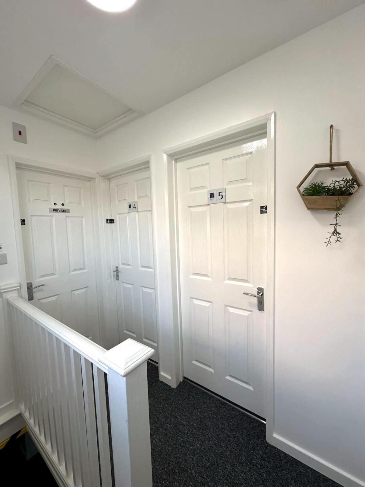 Newmarket Road Studios And Suites By Tas Accommodations ケンブリッジ エクステリア 写真